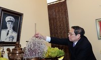 Thủ tướng tưởng niệm Thủ tướng Phạm Văn Đồng, Đại tướng Võ Nguyên Giáp