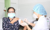 Gần 5 triệu người tại TPHCM đã chích mũi 2 vắc xin ngừa COVID-19
