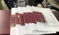 Đoàn bay tình nguyện châu Âu từ Việt Nam tìm cách đến tâm dịch Vũ Hán