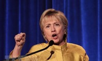 Bà Hillary Clinton trong một sự kiện ở New York ngày 20/4/2017. (Nguồn: AFP/TTXVN)