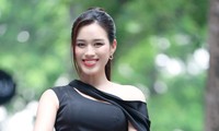Hoa hậu Đỗ Thị Hà thích CLB Công an Hà Nội nhưng trái tim hướng về Đông Á Thanh Hóa