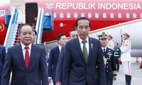 Tổng thống Indonesia đến Hà Nội, bắt đầu thăm cấp Nhà nước tới Việt Nam