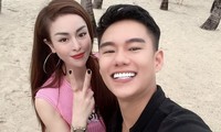 Showbiz 23/8: Diễn viên Minh Hoàng kết hôn với bạn gái hơn tuổi