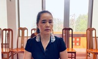 Đối tượng Nguyễn Thị Minh tại cơ quan công an -Ảnh: H.T