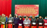 Phó Chủ tịch nước Võ Thị Ánh Xuân thăm, tặng quà Tết hộ nghèo, gia đình chính sách tại Lạng Sơn