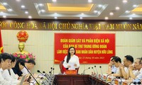 Ngày 25/10, Đoàn công tác TƯĐ làm việc tại huyện Hữu Lũng và UBND tỉnh Lạng Sơn. Ảnh: Duy Chiến 