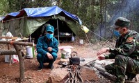 Những hình ảnh thường ngày tại chốt gác chống dịch Covid-19 khu vực Cốc Nam (huyện Văn Lãng, Lạng Sơn) .Ảnh: Duy Chiến