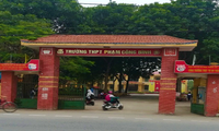 Trường THPT Phạm Công Bình - nơi thầy giáo N.M.L công tác.