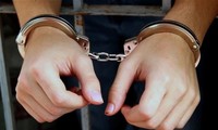 Đà Nẵng: Nhận hối lộ “bôi trơn”, hai cán bộ quận bị bắt 