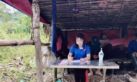 Bạn trẻ huyện miền núi Nghệ An viết đơn đi tình nguyện chống dịch