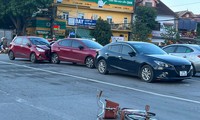 Hai phụ nữ đi xe đạp tử vong sau vụ tai nạn liên hoàn ở Nghệ An