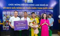  Tỉnh Nghệ An trao thưởng lớn cho U13 Sông Lam Nghệ An 