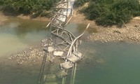Cầu treo ở huyện miền núi Nghệ An bất ngờ đổ sập