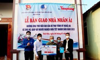 Tỉnh đoàn Nghệ An, báo Tiền Phong bàn giao nhà nhân ái cho cựu TNXP