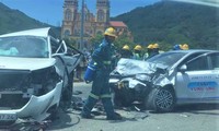 Tai nạn liên hoàn giữa 3 ô tô, 5 người thương vong