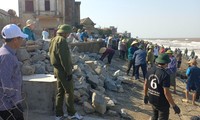 Kè biển bảo vệ 1.200 hộ dân ở Hà Tĩnh bị sạt lở