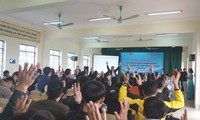 Hàng trăm sinh viên Nghệ An tham gia hội thảo Khởi nghiệp, định hướng việc làm