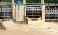 Nghệ An: Nước về hồ tăng đột biến, thủy điện Bản Ang thông báo xả lũ