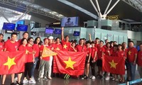 CĐV Việt Nam sang Indonesia cổ vũ cho Olympic Việt Nam