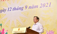 Thủ tướng Phạm Minh Chính phát biểu tại chương trình tối 12/9. Ảnh: Nhật Bắc