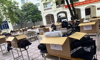 Thi vào 10 ở Hà Nội: Có thí sinh mang điện thoại vào phòng thi
