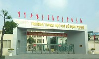 Trường THCS Dịch Vọng, Cầu Giấy- Hà Nội.