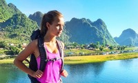 Siêu mẫu Victoria’s Secret thăm động Phong Nha, thám hiểm hang Sơn Đoòng