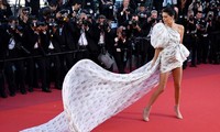 Kendall Jenner - Nữ thần gợi cảm trên thảm đỏ Cannes