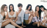 Những mỹ nhân quyền lực nhà Kim Kardashian nóng bỏng với nội y