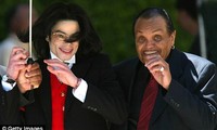 Cha đẻ Michael Jackson qua đời ở tuổi 89 vì ung thư