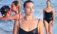 Vợ chồng mỹ nhân phim ‘Suicide Squad’ Margot Robbie ngọt ngào ở biển