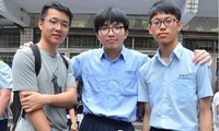 Trường học đầu tiên ở Đài Loan cho phép nam sinh mặc váy đi học