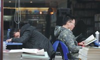 Áp lực cuộc sống, giới trẻ Trung Quốc chi bộn tiền để có giấc ngủ ngon