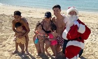 Cristiano Ronaldo đưa bạn gái và 4 con đi tắm biển mừng Giáng sinh