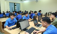 Cuộc thi Olympic tiếng Anh dành cho cán bộ trẻ lần thứ III năm 2021, thí sinh có thể thi trên nền tảng website, chatbot tại https://olympicenglish.vn/canbotre và ứng dụng Thanh niên Việt Nam.