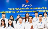 Gặp mặt 150 thanh niên, sinh viên tiêu biểu Hà Tĩnh đang công tác, học tập trên địa bàn TP Hà Nội
