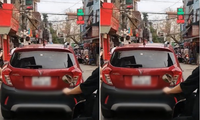 Hình ảnh ô tô vi phạm đi vào đường cấm bị người dân quay clip gửi Công an Hà Nội