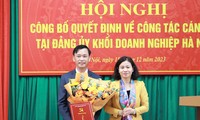 Thành ủy Hà Nội công bố Quyết định công tác cán bộ