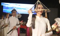 Hơn 600 bộ áo dài khoe sắc tại lễ hội Nha Trang biển gọi