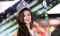 Khoảnh khắc Huỳnh Trần Ý Nhi đăng quang Hoa hậu Thế giới Việt Nam 2023 