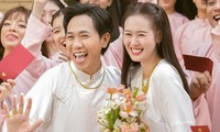 Anh Đức - Quỳnh Anh khoe được tặng nhiều vàng