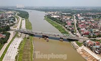 Quy hoạch đô thị sông Hồng: Xây dựng đường ven sông quanh khu dân cư trung tâm