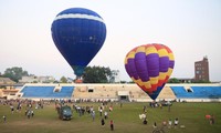 Khinh khí cầu tại thị xã Sơn Tây