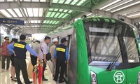 Từ ngày 27/10, Metro Han Noi sẽ huy động nhân lực vận hành tuyến đường sắt Cát Linh - Hà Đông. Ảnh: T.Đảng