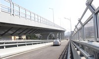 Hình thức đường cao tốc Vành đai 4 được xây dựng như cầu cạn Vành đai nội đô. Ảnh: Trọng Đảng.