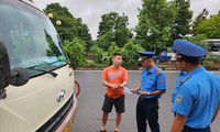 Hà Nội phát hiện nhiều xe khách &apos;chạy chui&apos; để đưa đón học sinh