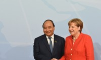Thủ tướng Đức Angela Merkel chào đón Thủ tướng Nguyễn Xuân Phúc dự Hội nghị G20.