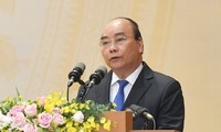 Thủ tướng Nguyễn Xuân Phúc ký ban hành Nghị quyết 02 ngay ngày đầu tiên của năm 2019