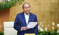 Thủ tướng Nguyễn Xuân Phúc lưu ý các thành viên Chính phủ quan tâm đến các vấn đề xã hội bức bối