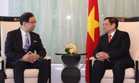 Thủ tướng Phạm Minh Chính và ông Shii Kazuo, Chủ tịch Đoàn Chủ tịch BCH T.Ư Đảng Cộng sản Nhật Bản (ảnh Nhật Bắc)